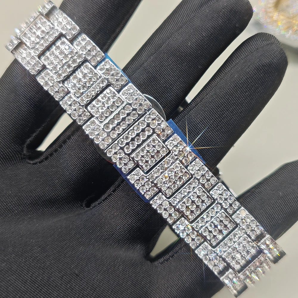 UNIGUET QUARTZ WATCH